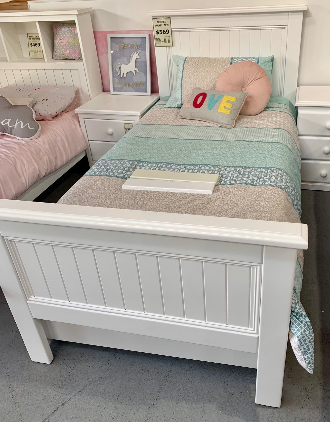 Panel Bed