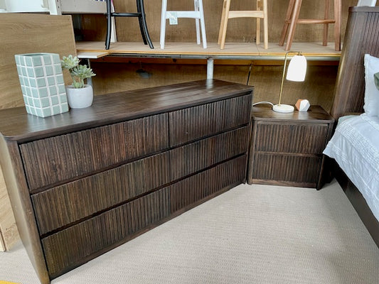 Memphis Dresser