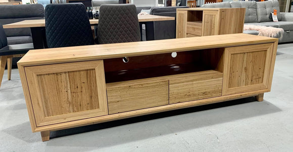 Mossman TV Unit