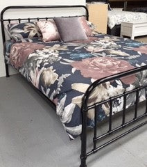 Akira Queen Bed