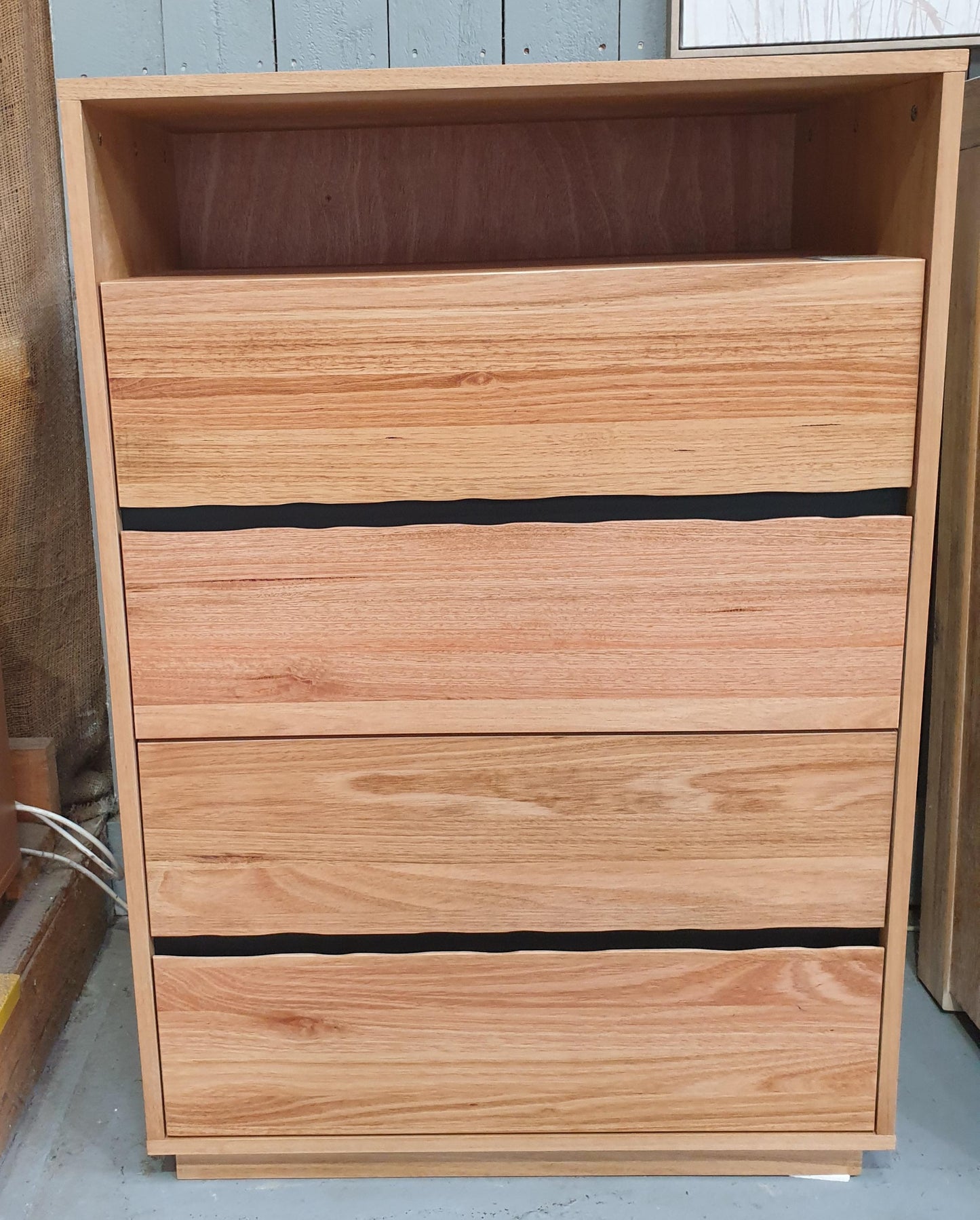 Flynn Queen Bed